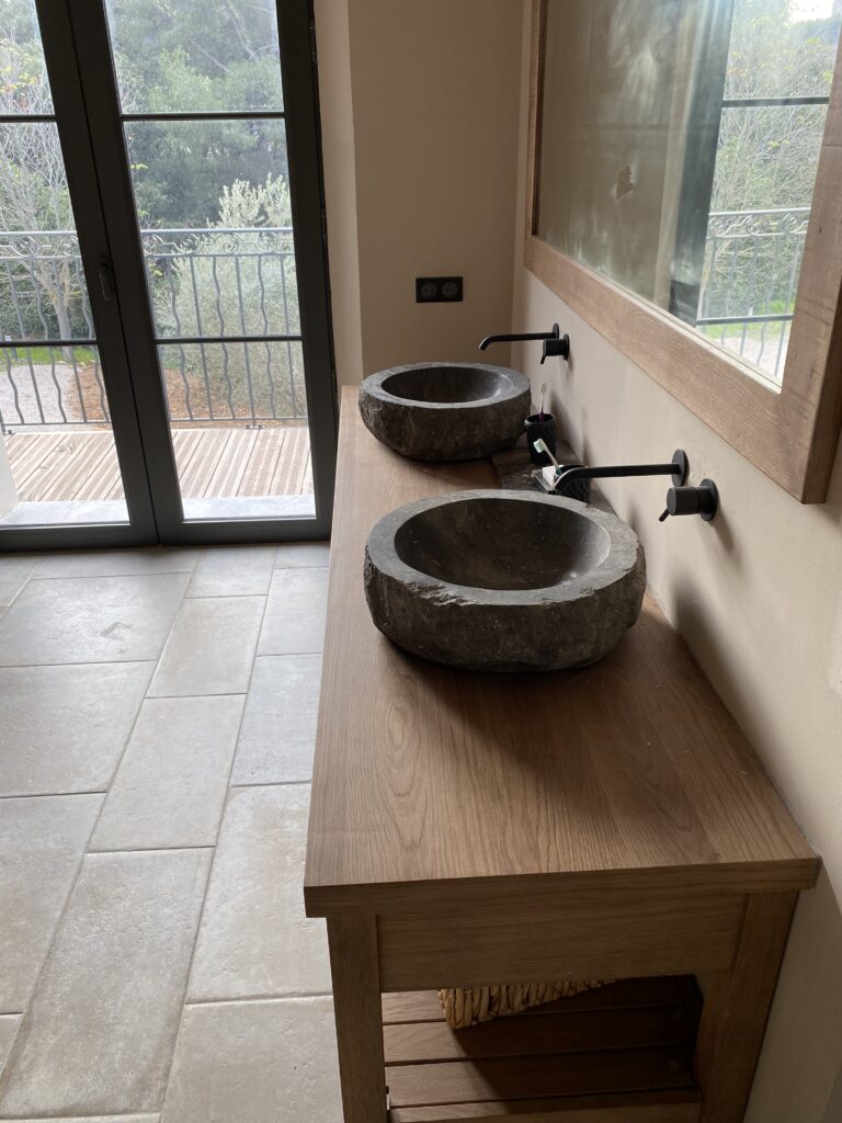 Meuble salle de bain à carnoux en provence